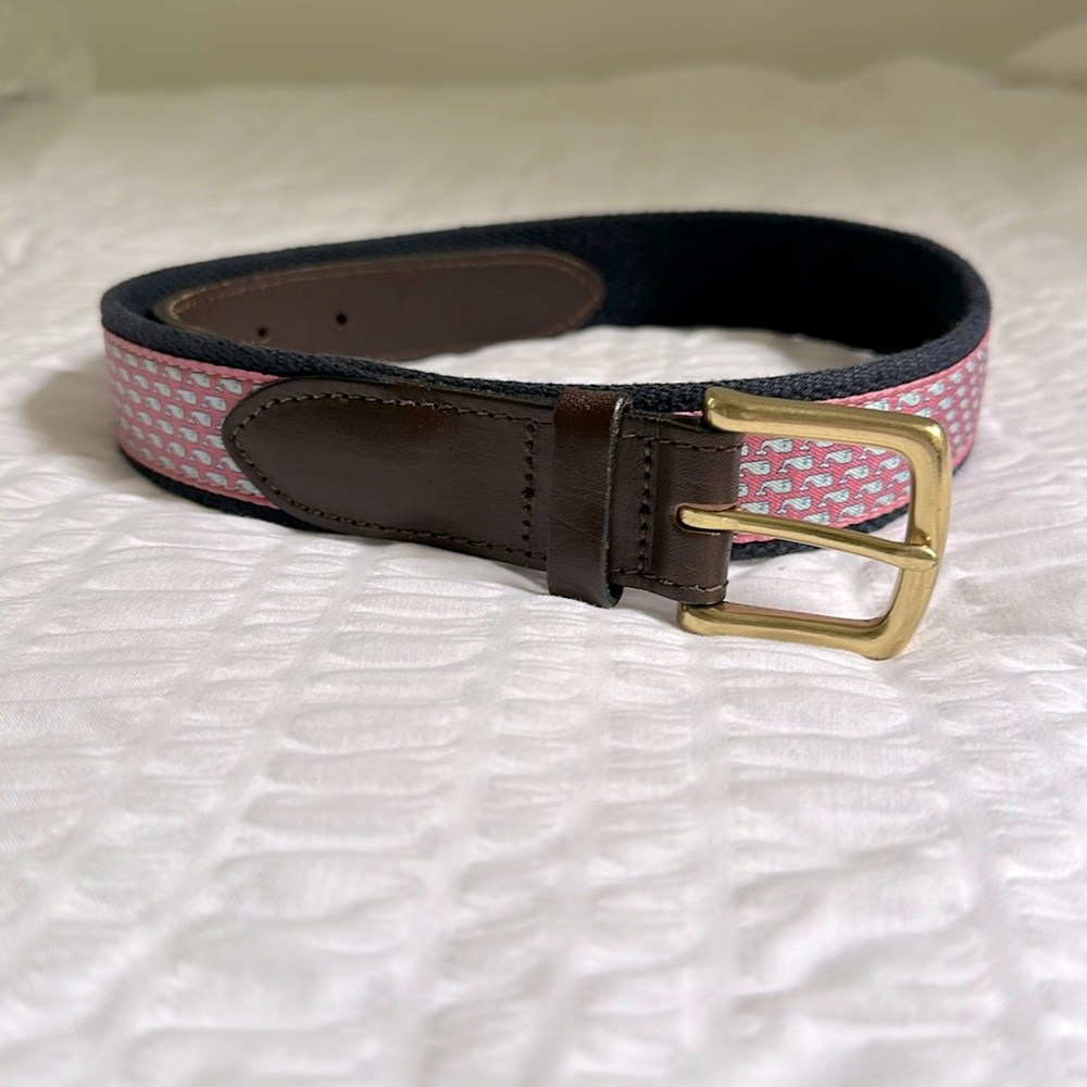 Vineyard Vines Whale Belt Boys Size 30 (?) Pink Ribbon Leather with Brass Buckle